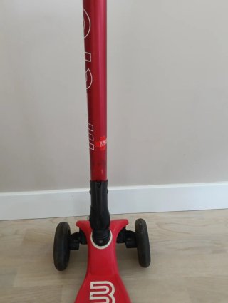 Patinete Micro Maxi Rojo. PARA PIEZAS.