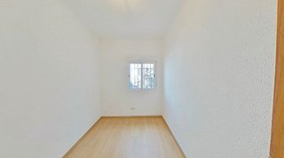 Piso en venta en Simancas en Madrid