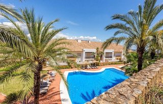 Casa adosada en venta en La Cala Golf - Lagar Martell en Mijas