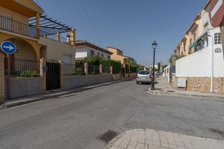 Chalet en venta en Ogíjares
