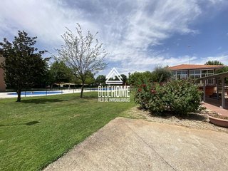 Chalet en venta en Meco pueblo en Meco