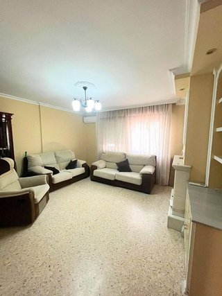 Casa adosada en venta en Colores - Entreparques en Sevilla