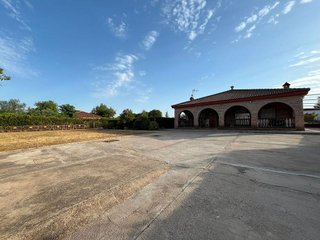 Casa rural en venta en Carmona