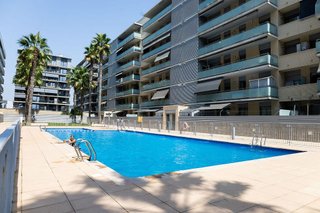 Piso en venta en Port en Badalona