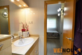 Piso en venta en La Font de la Guatlla en Barcelona