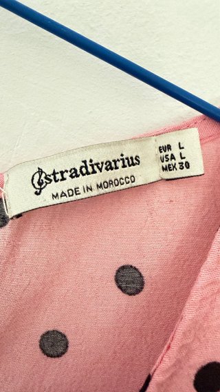 Vestido rosa lunares Stradivarius
