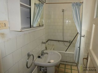 Piso en venta en Plaza España - Villa Pilar - Reyes Católicos - Vadillos en Burgos