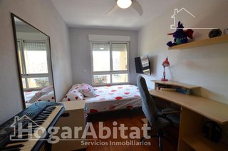 Piso en venta en Tómbola en Alicante