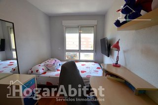 Piso en venta en Tómbola en Alicante
