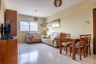 Piso en venta en Colores - Entreparques en Sevilla
