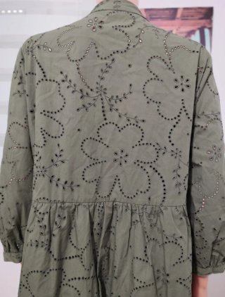 Vestido Zara verde oliva bordado