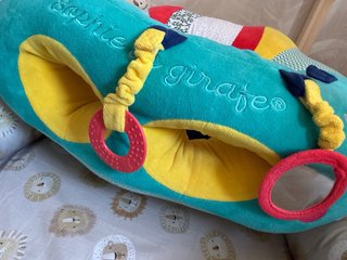 Asiento bebé donut Sophie la girafe