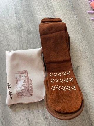 Juego de viaje beige y marrón