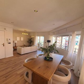 Piso en venta en Ensanche - Diputación en Alicante