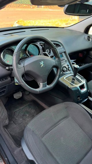 Peugeot 5008 1.6 HDI