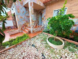 Casa adosada en venta en Yuncos