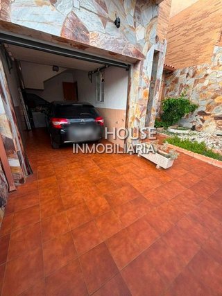 Casa adosada en venta en Yuncos