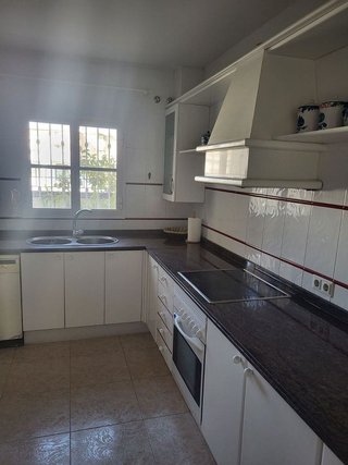 Casa adosada en venta en Zona Hispanidad-Vivar Téllez en Vélez-Málaga