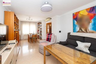 Casa adosada en venta en Cervantes en Granada