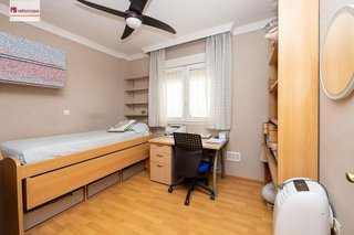 Casa adosada en venta en Cervantes en Granada
