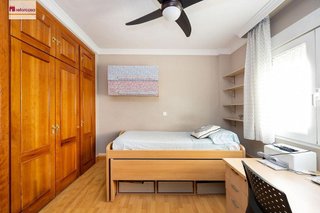 Casa adosada en venta en Cervantes en Granada