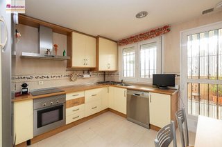 Casa adosada en venta en Cervantes en Granada