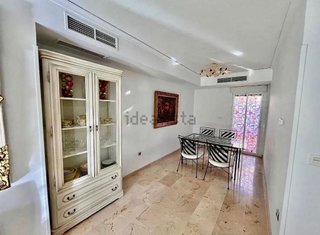 Casa adosada en venta en Costabella en Marbella
