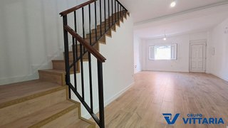 Casa adosada en venta en San Luis en Almería