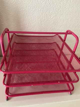 Bandejas de escritorio metálicas rosas