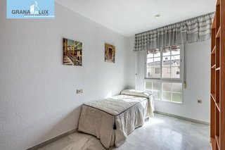 Piso en venta en Almanjáyar en Granada