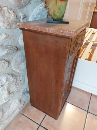 2 Mesitas de noche antiguas madera y mármol