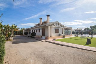Chalet en venta en Sector V en Elche