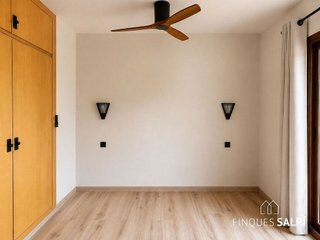 Piso en venta en Port - Les Planasses en Escala, L´