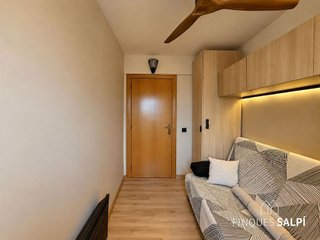 Piso en venta en Port - Les Planasses en Escala, L´