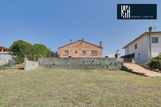 Chalet en venta en Caldes de Malavella