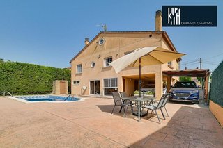 Chalet en venta en Caldes de Malavella