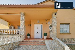 Chalet en venta en Caldes de Malavella