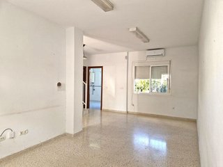 Casa adosada en venta en Umbrete