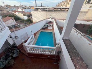 Casa adosada en venta en La Paz-Las Américas en Linares