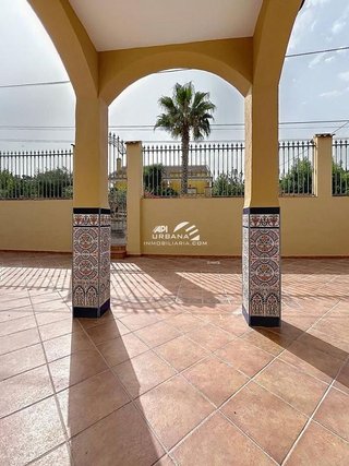 Chalet en venta en Poleares en Lucena