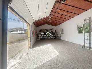 Chalet en venta en Poleares en Lucena