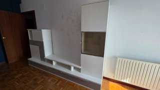 Mueble de salón TV blanco y gris