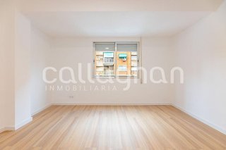Piso en venta en Marxalenes en Valencia