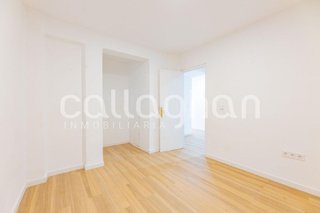 Piso en venta en Marxalenes en Valencia