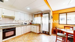 Piso en venta en Zona Avenida al Vedat en Torrent