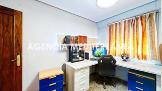 Piso en venta en Zona Avenida al Vedat en Torrent