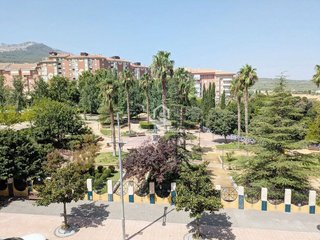 Piso en venta en Renfe - Bulevar 1º y 2º Fase en Jaén