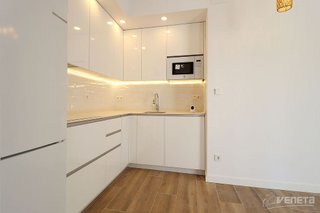 Piso en venta en Valdezarza en Madrid