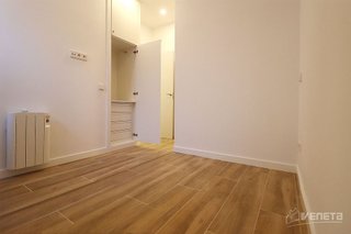 Piso en venta en Valdezarza en Madrid