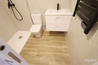 Piso en venta en Valdezarza en Madrid